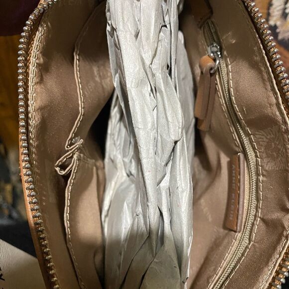 NWT ANNE KLEIN FAUX SNAKE SKIN CROSSBODY BAG - Picture 2 of 4